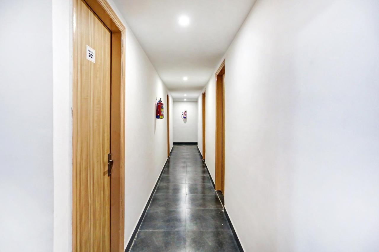 Oyo 81641 Collection O Hotel A1 Residency New Delhi Exterior photo
